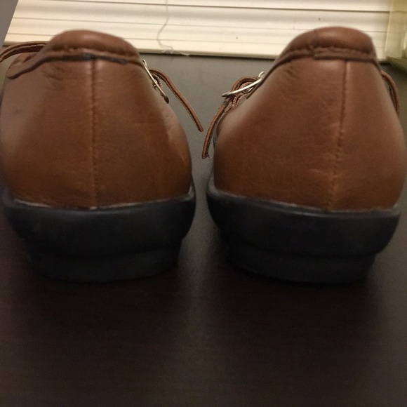 Girls classic slip ons - Picture 3 of 4